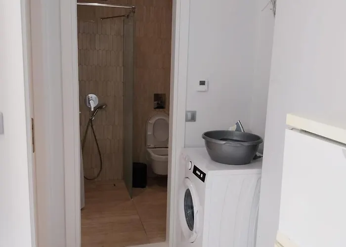 Luxury By The 公寓