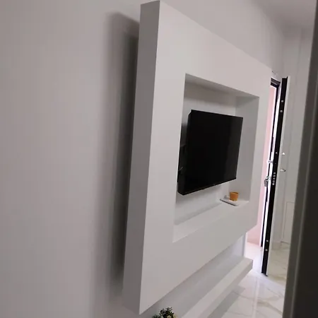 Apartamento Luxury By The Néoi Epivátai